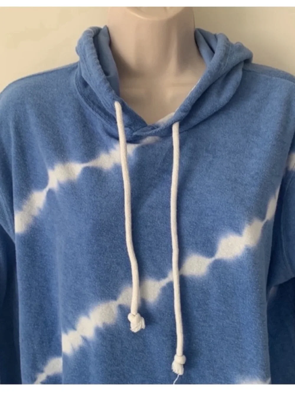 Wild Fable Periwinkle Blue White Tie Dye Terrycloth Hoodie Sweatshirt XS$24 $47 - Picture 2 of 6